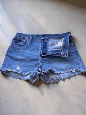 Levi's Blue Denim Distressed Cutoff Shorts W31. Summer ready